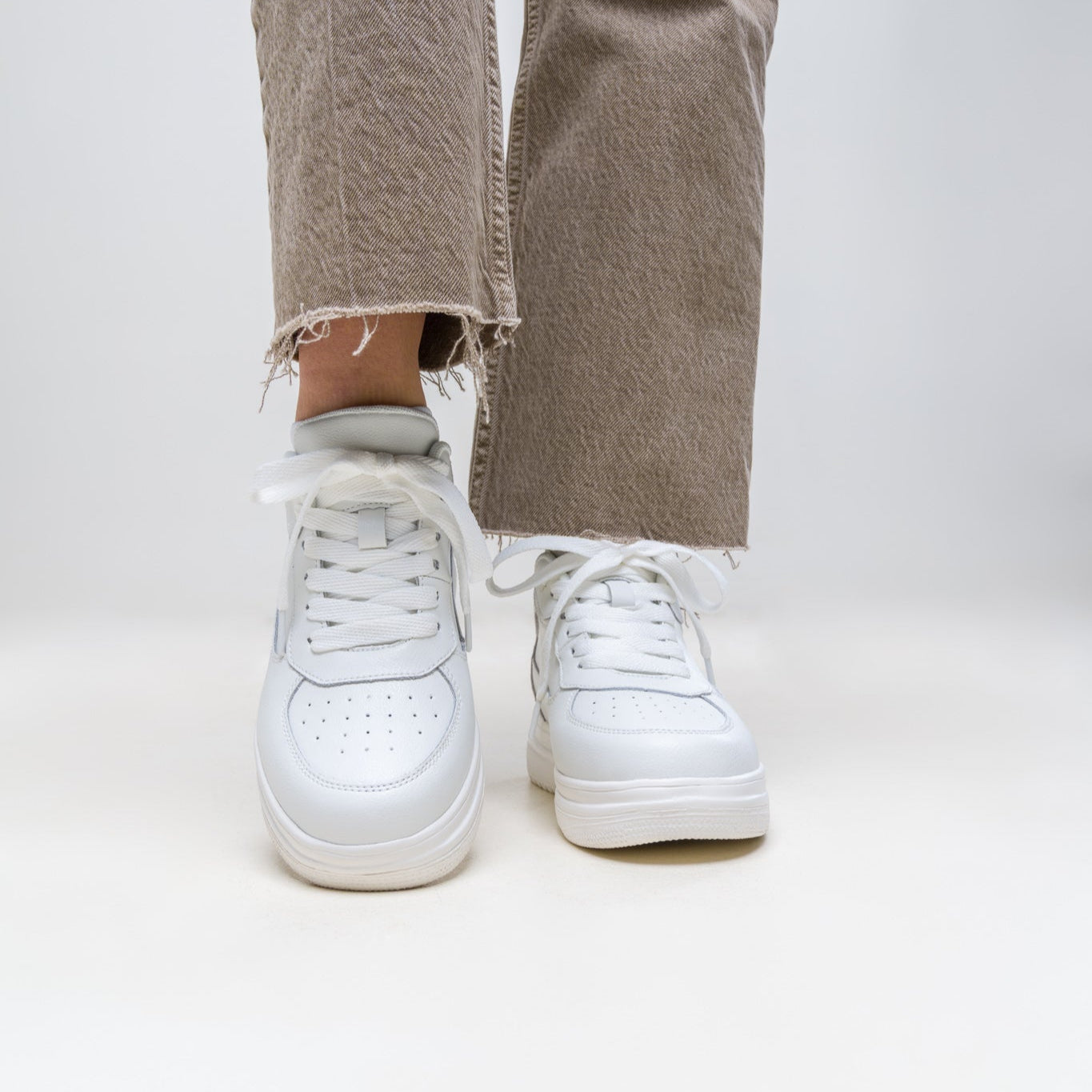 ALTURASHOES WHITE CLASSY - GLOW ORGANIC